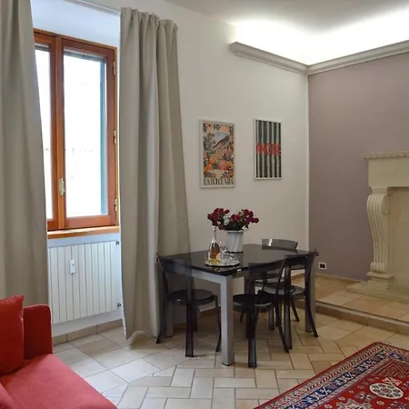 Casa Iulia - Raffinata dimora nel cuore di Roma-3